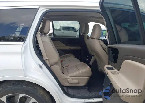 2023 Lincoln Aviator Grand Touring z USA, uszkodzony, nr VIN 5LMYJ8XY2PNL02132